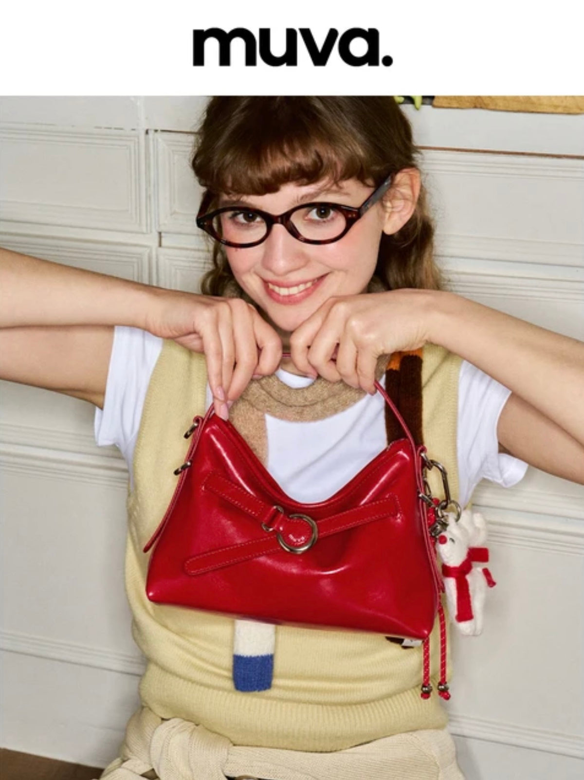 Bolso de Mano con Hebilla Rodonda MUVA