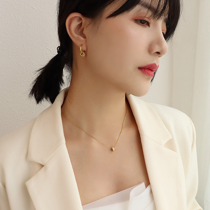 Collar con colgante cilíndrico FP